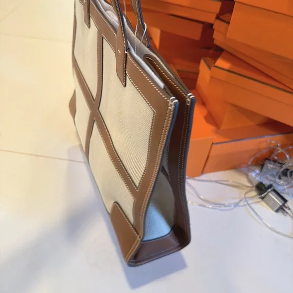 Tory Burch Brown and Cream Tote - Picture 5 of 6